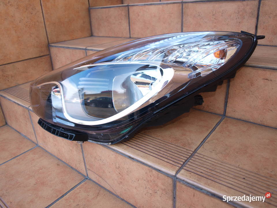 Hyundai ix20 lampa lewa przód 9 pinów 2010 2019r Oświetlenie wielkopolskie