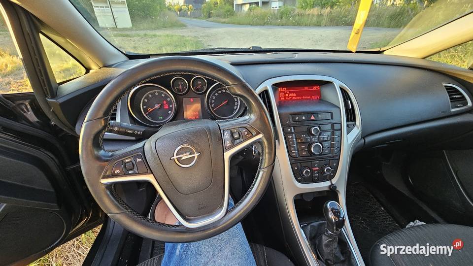Opel Astra J brązowy 16 benzyna wersja bez Częstochowa sprzedam