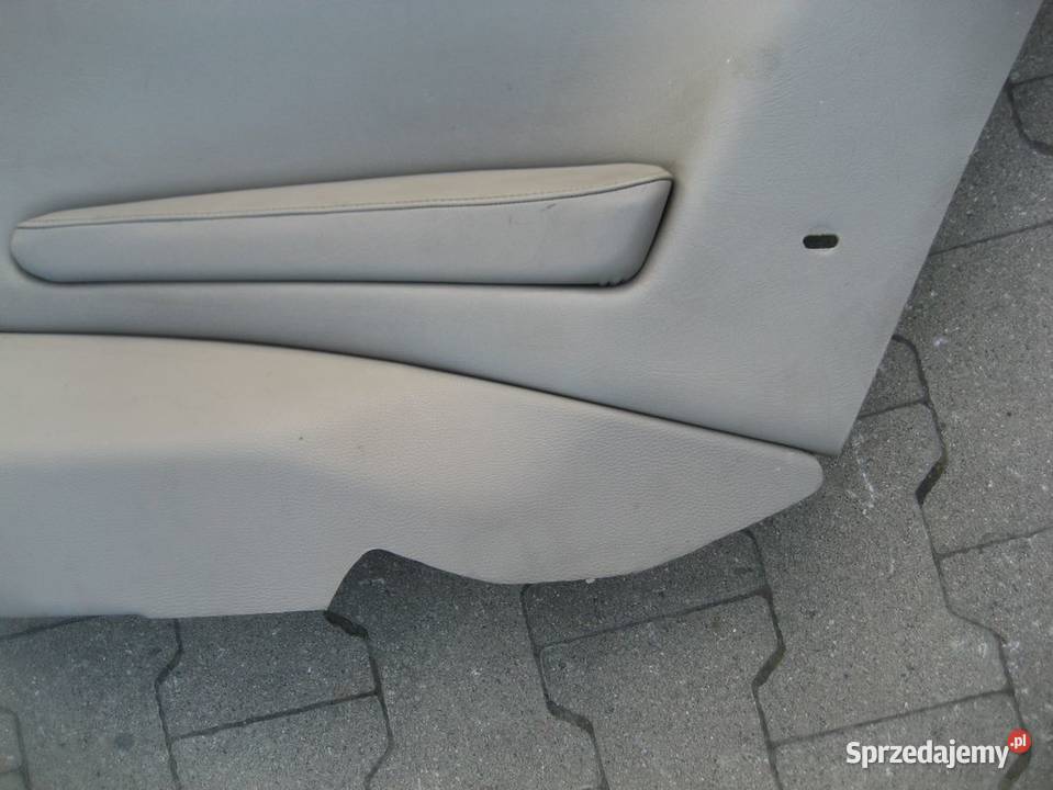 volvo c70 9804r boczek tapicerka tył prawa OEK Rakoniewice sprzedam