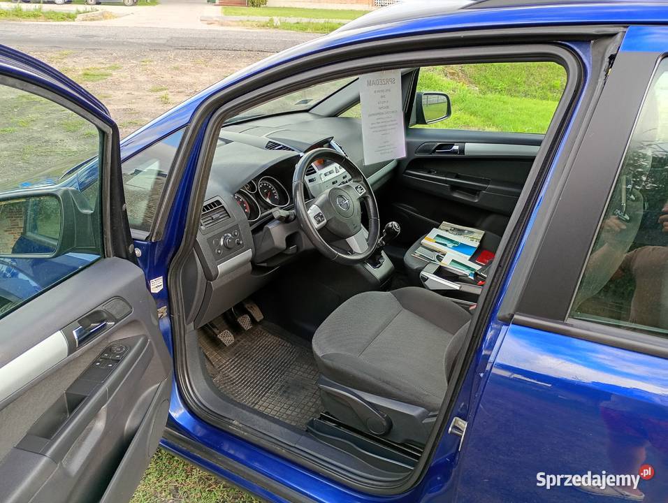 Sprzedam Opel Zafira benzyna 7 osobowy Rok produkcji 2009 Kołaczkowo