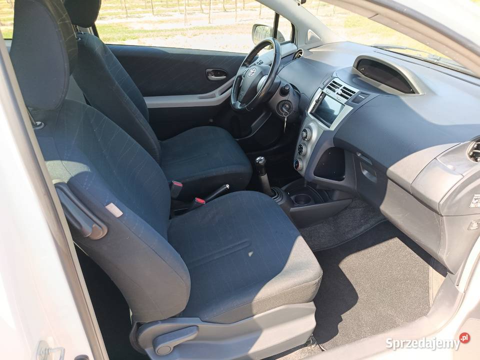 Toyota Yaris 2009 manualna Wierzchosławice
