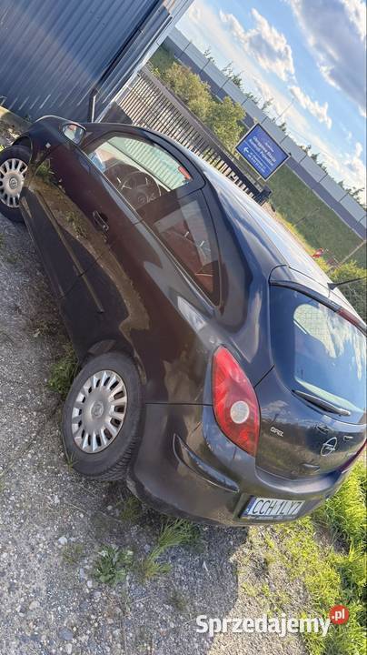 Opel Corsa D 14 benz Klimael szyby Świecie
