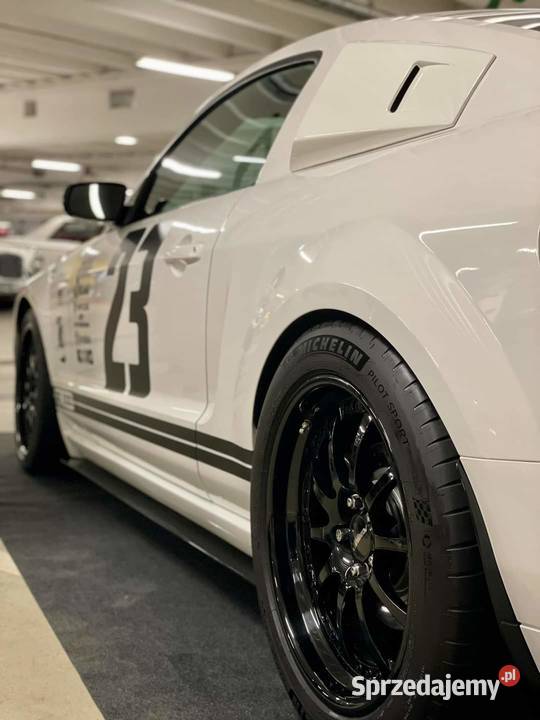 Listwy dokładki progów Mustang 20052009 GTShelby Krasnystaw