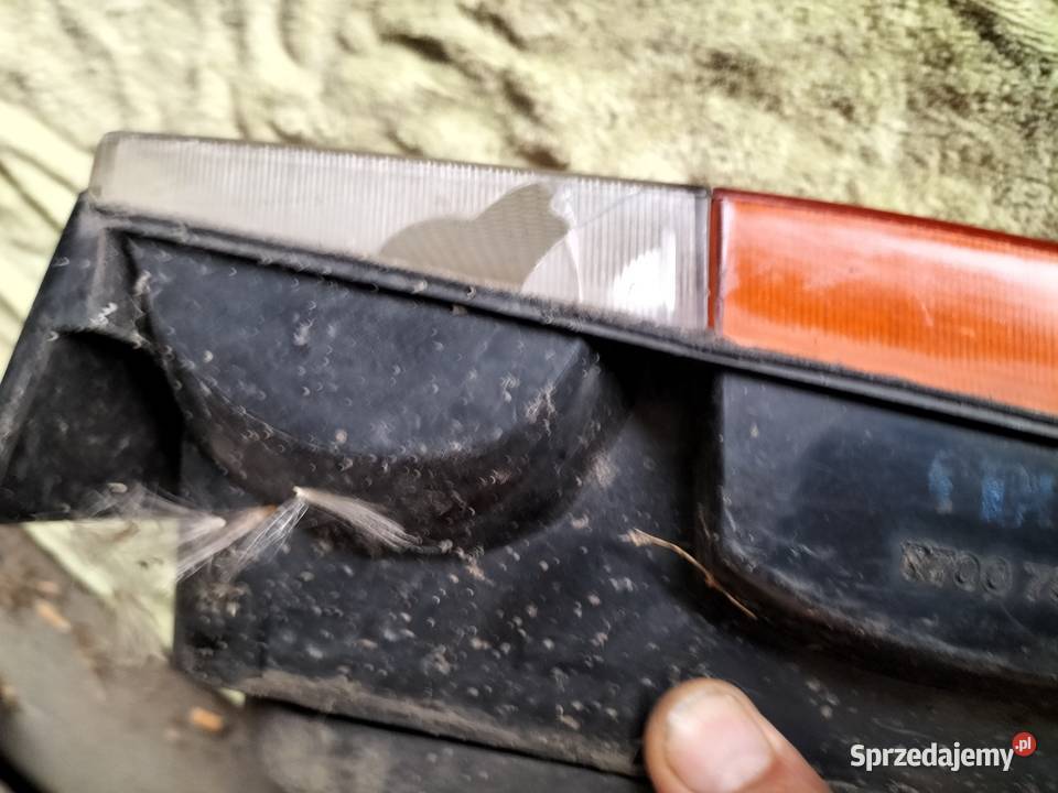 RENAULT 19 Chamade LAMPA TYŁ TYLNA PRAWA Kamień-Kolonia