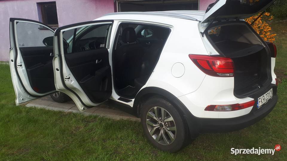 Kia Sportage 16 benzyna Biala perła komplet opon ABS Samochody osobowe lubuskie Połupin