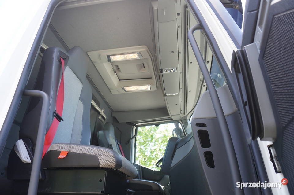 Renault C380 Comfort 6x4 HDS Atlas 61 t zasięg szyberdach