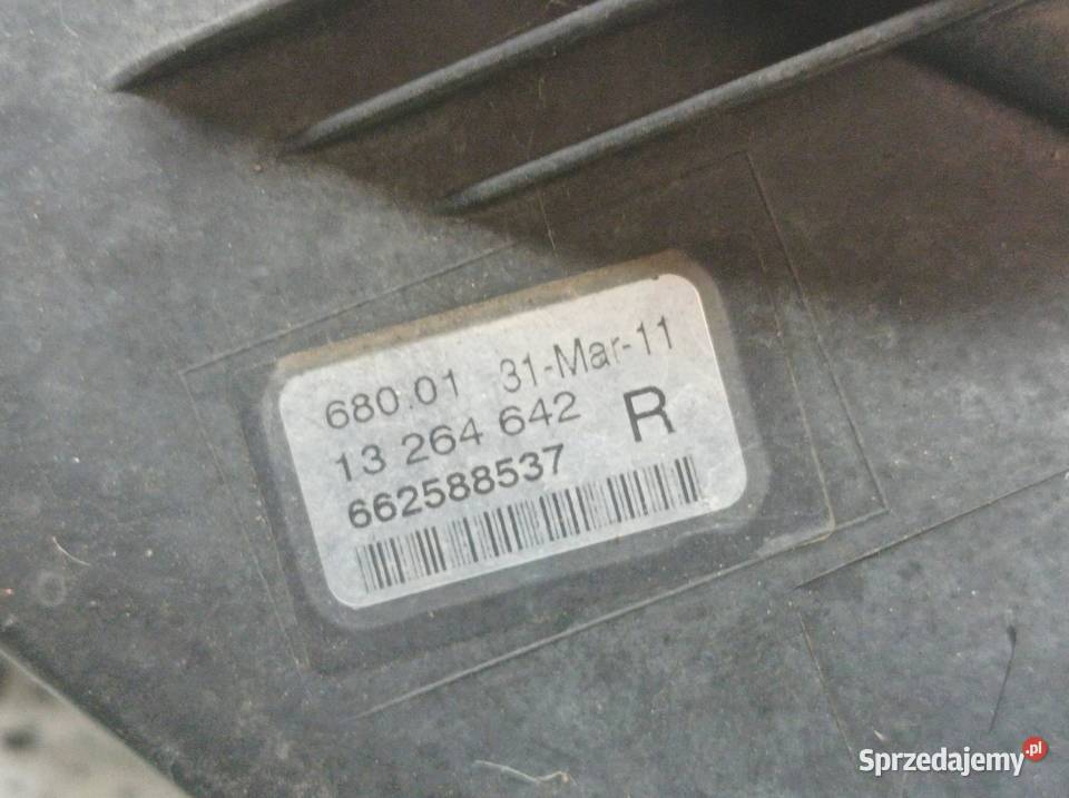 HALOGEN PRAWY EU 13264642 Opel Astra IV 2009 Rok produkcji 2011 świętokrzyskie