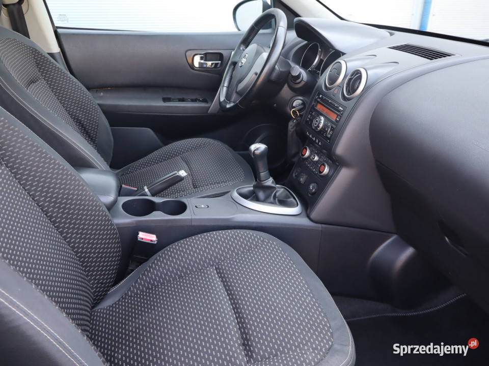 Nissan Qashqai 16 SUV Samochody osobowe