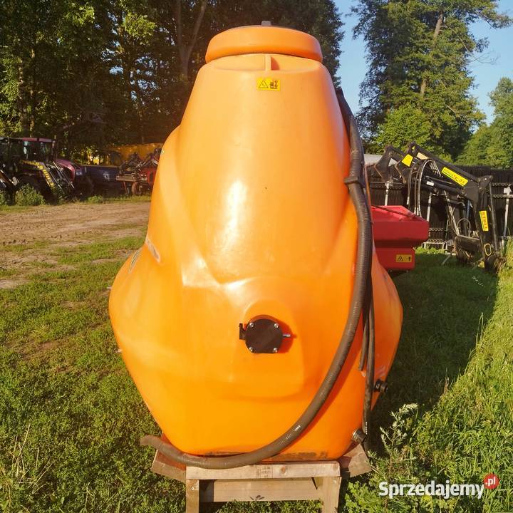 Zbiorniki do opryskiwacza Amazone UX 5200