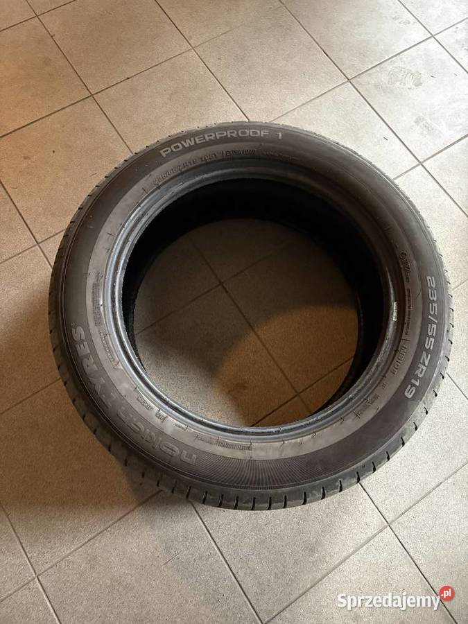 Opony letnie Nokian 2355519 mało uzywane 1 sezon 235 Pruszcz Gdański sprzedam