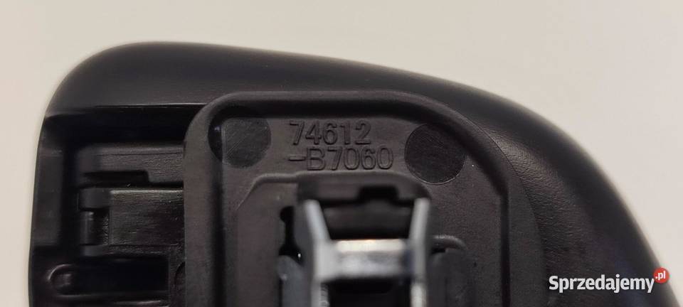 MAZDA 2 TOYOTA YARIS IV RĄCZKI PODSUFITKI osobowe