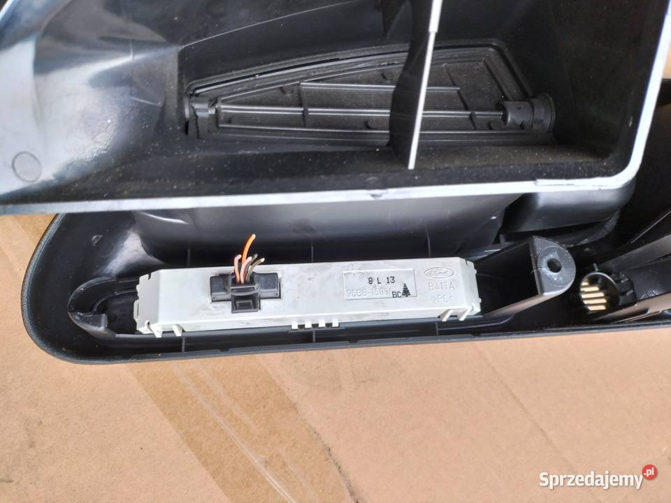 FORD MONDEO MK2 OBUDOWA OSŁONA RAMKA LICZNIKA Kamień-Kolonia
