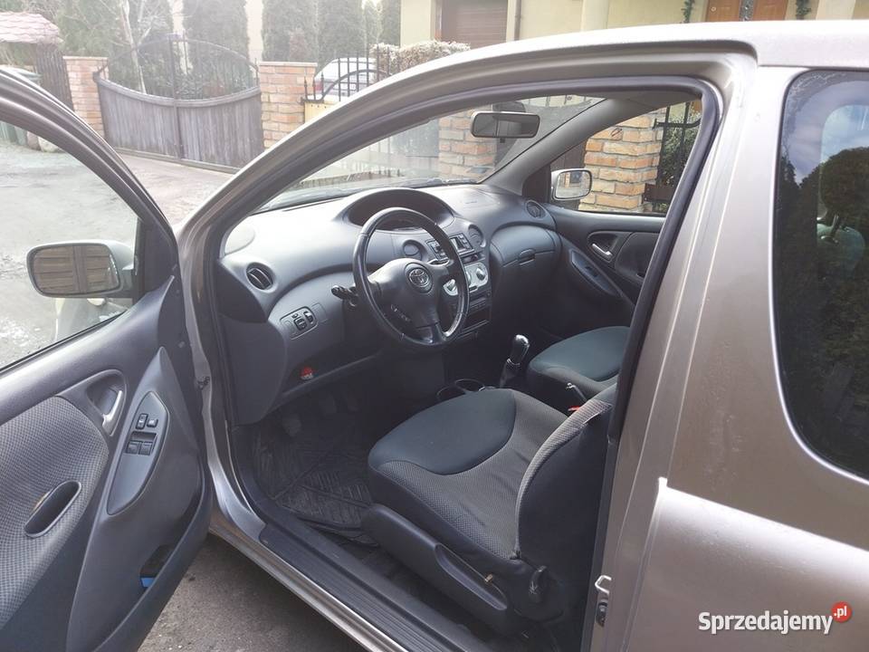 TOYOTA YARIS manualna zachodniopomorskie Maszewo
