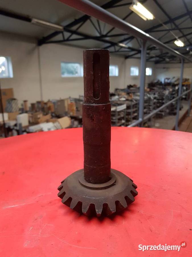 Wałek z kołem stożkowym skrzyni rozrzutnika lubuskie Sulechów