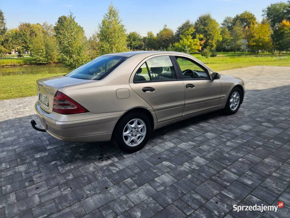 Mercedes C Clasa w203 22 CDI Hak 243500km Wieruszów