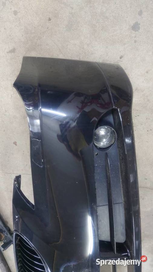 bmw e60 e61 zderzak przód schwarz2 bez pdc Zderzaki