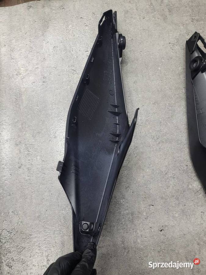 SUZUKI GSX8R GSX 8 R OGON ZADUPEK TYŁ OWIEWKA Nowy Tomyśl