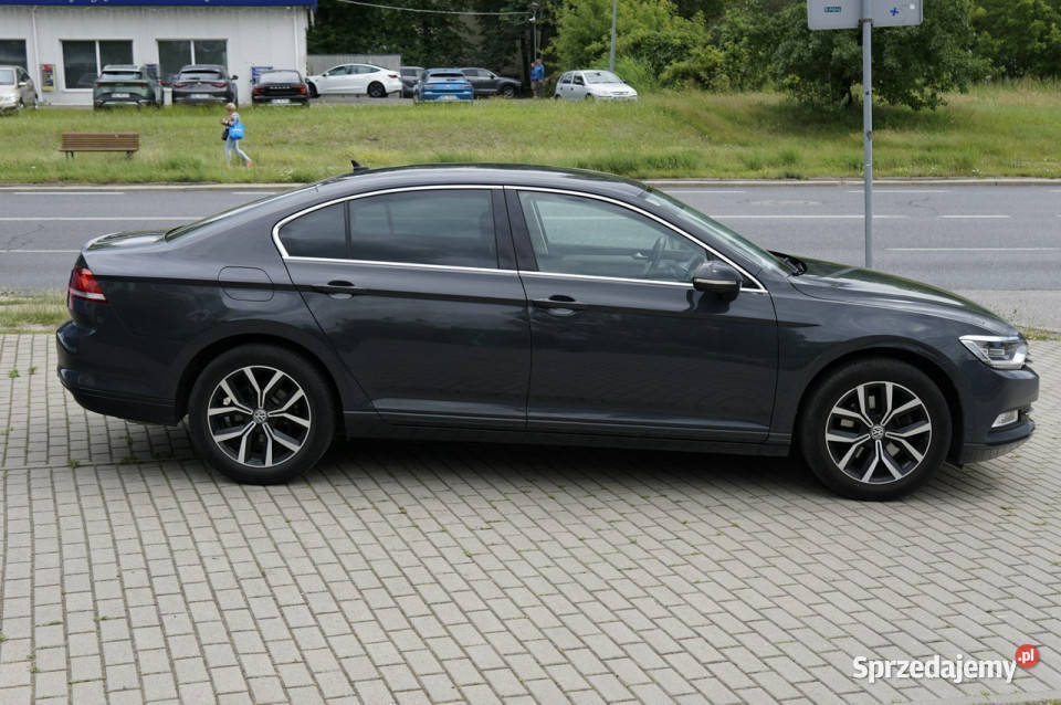 Volkswagen Passat salon Polska ładnie utrzymany 130000km
