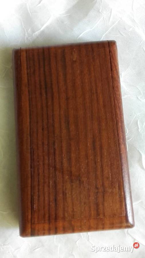 RZEŹBIONE ETUI NA PĘDZELKI OŁÓWKI Pozostałe Piła