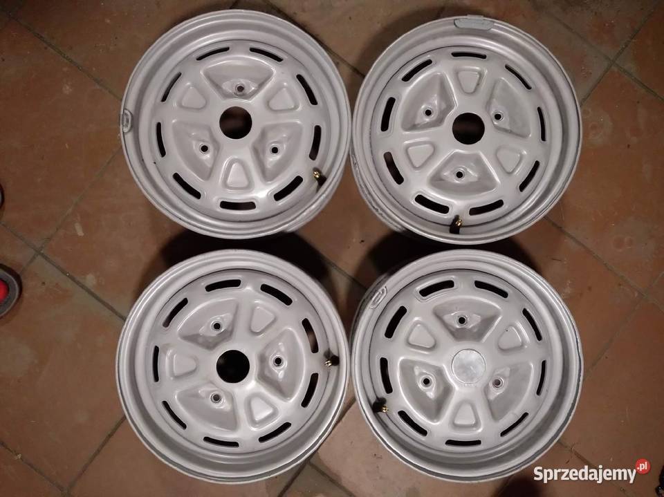 Renault R4 R5 babcia R6 Felgi stalowe R13 3x112 dolnośląskie Jelcz-Laskowice