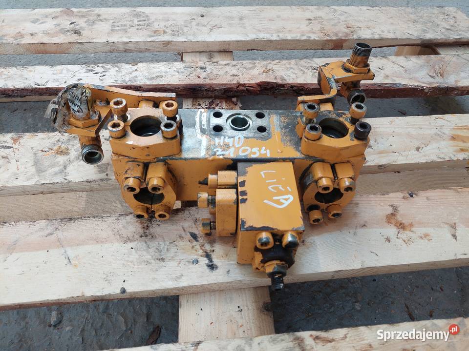 7 WYJŚĆ KOSTKA ZAWÓR ZAMEK HYDRAULICZNY LIEBHERR Części Kielce sprzedam