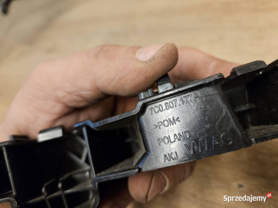 VW CRAFTER ŚLIZG LEWY ZDERZAKA PRZÓD 7C0807177A Międzychód