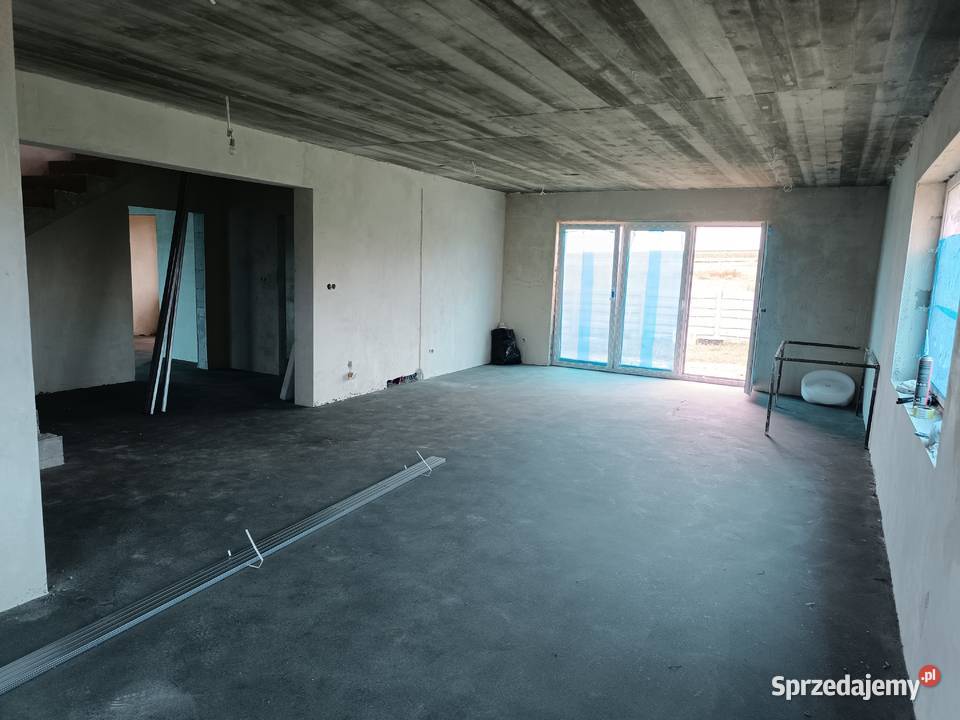 Sprzedam dom na ładnym osiedlu pod Łomżą w Konarzyce