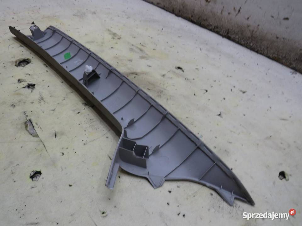 OSŁONA SŁUPKA PRAWY PRZÓD AVENSIS T27 T29