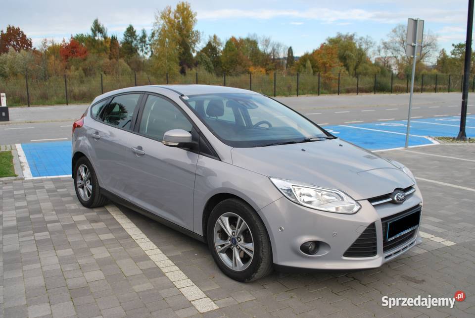 Ford Focus 10 Benzyna 100 Klima Grzane Fotele i Nowy Sącz