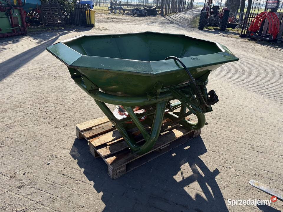 Amazone F 600 rozsiewacz nawozów siewnik siewka Myszyniec