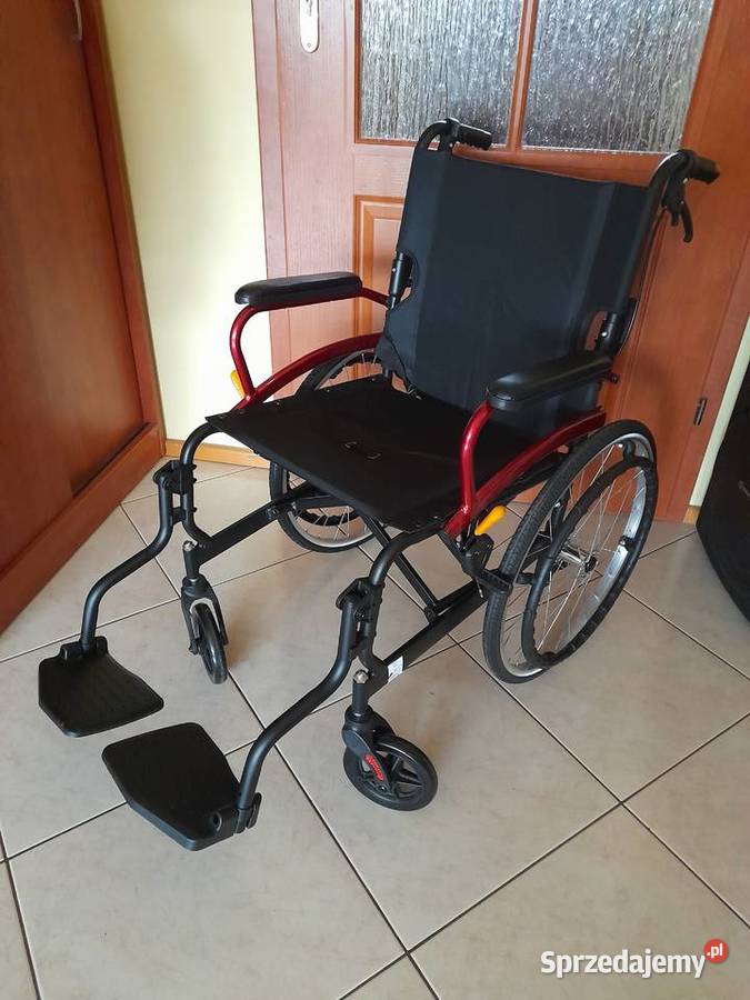 Wózek inwalidzki lekki aluminiowy składany