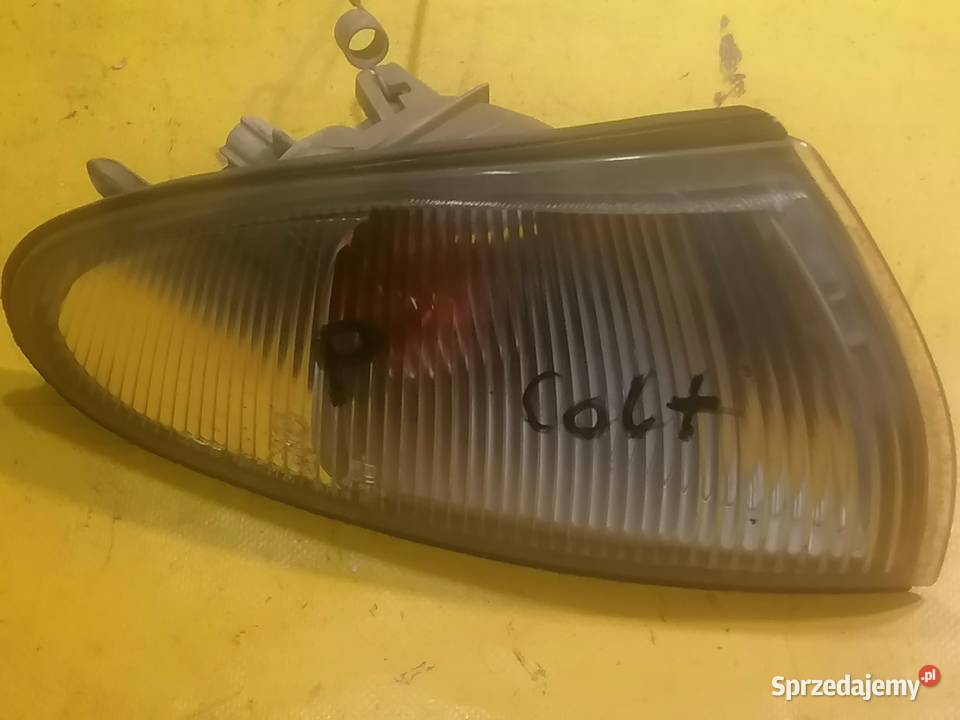 kierunkowskaz prawy 21037776 Mitsubishi Colt 4 prawe Piotrków Trybunalski