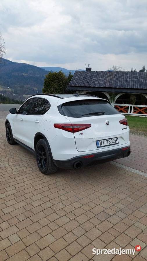 Alfa Romeo Stelvio 20 280 4x4 BLACK EDITION światła LED Warszawa