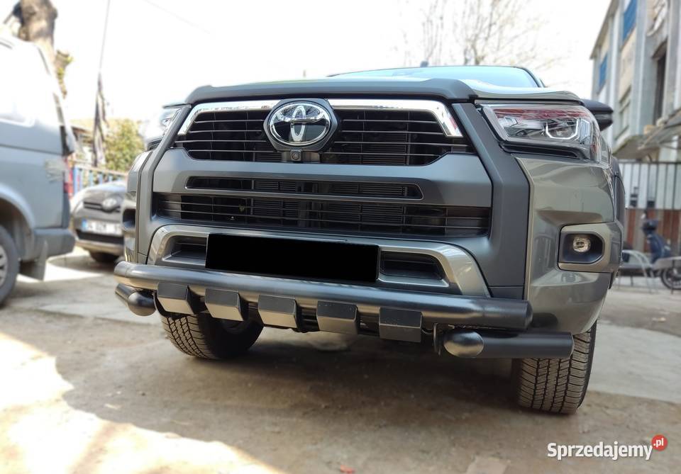 Orurowanie przednie TOYOTA HILUX 2021 76mm