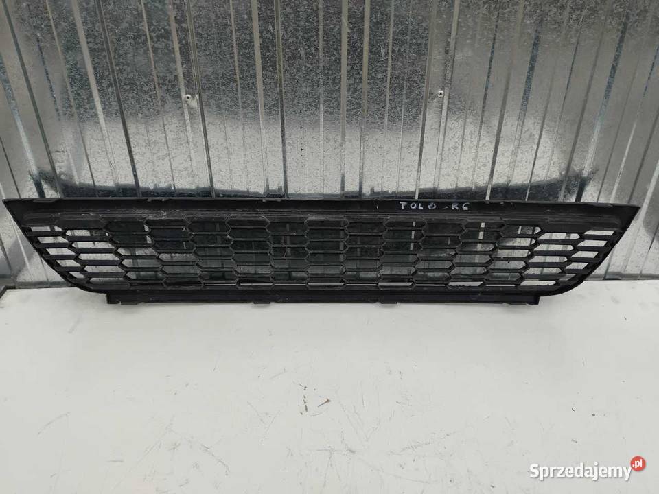 ATRAPA GRILL VOLKSWAGEN POLO 6R0853677A osobowe sprzedam