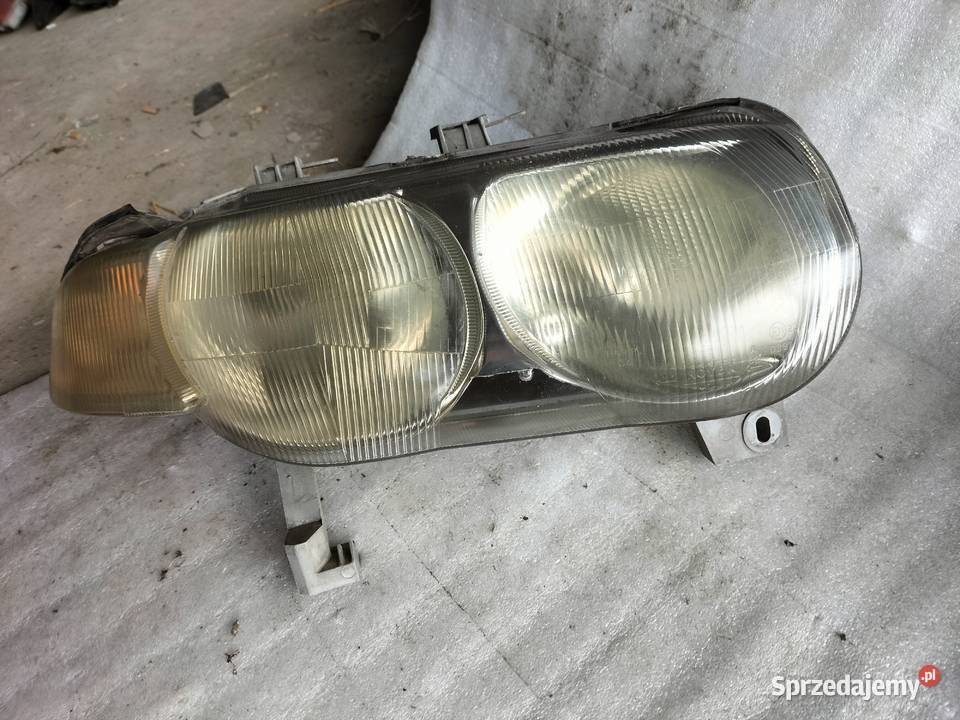 LAMPA PRAWA PRAWY PRZÓD ROVER 45 40230748 lampy przednie Kamień-Kolonia sprzedam