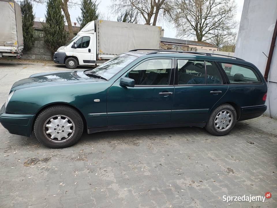 Mercedes W210 e200 Mercedes-Benz Śrem