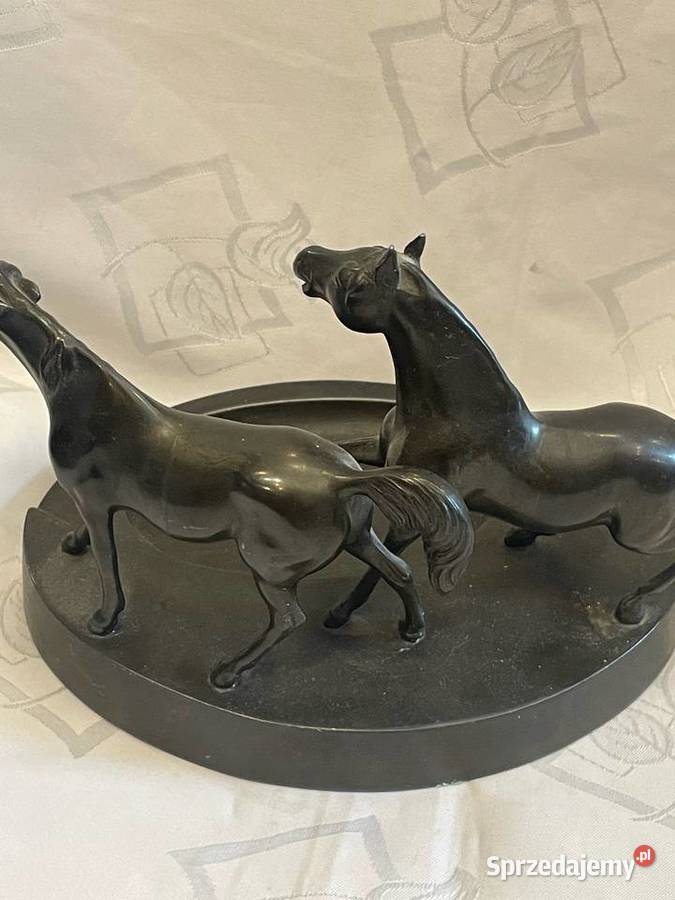 Cynkal bązowiony figura koni małopolskie Kraków
