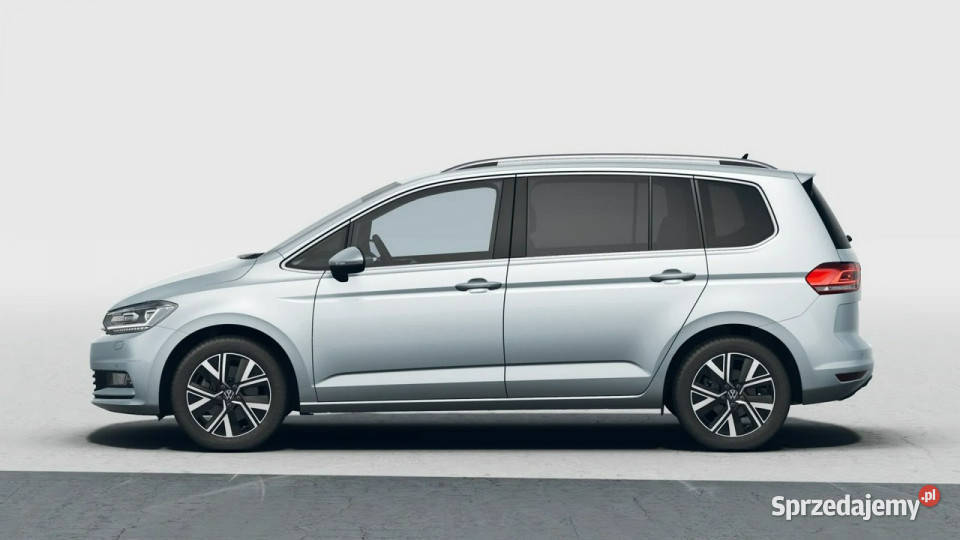Volkswagen Touran Highline 15 TSI EVO 150 lakier metallic