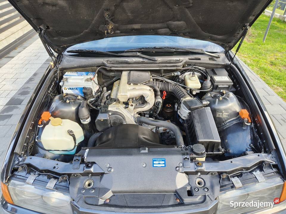 Piękne BMW E36 318i z Niemiec Przebieg 137 Motoryzacja