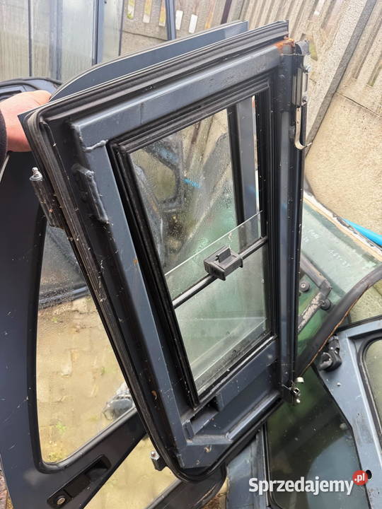 drzwi kabina wózek TOYOTA seria 8 modele 8FGF18 Działoszyn sprzedam
