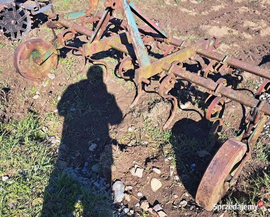 Kultywator 24 szerokość nieuszkodzony