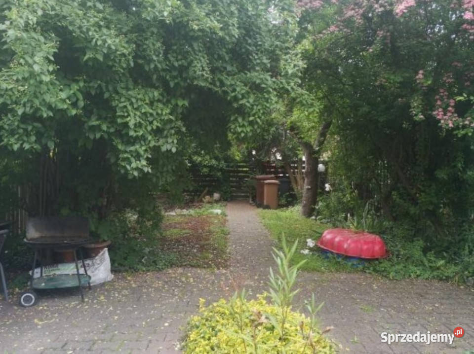 Sprzedam 12 udziału w prawie własności działki o 3 piętra i więcej Sprzedaż śląskie