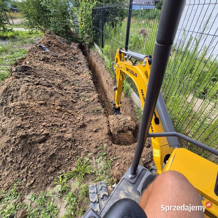 Usługi minikoparką Wykopy, roboty ziemne Śrem