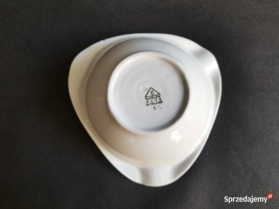 Stara nieużywana popielniczka porcelana Ćmielów Porcelana i szkło śląskie Katowice
