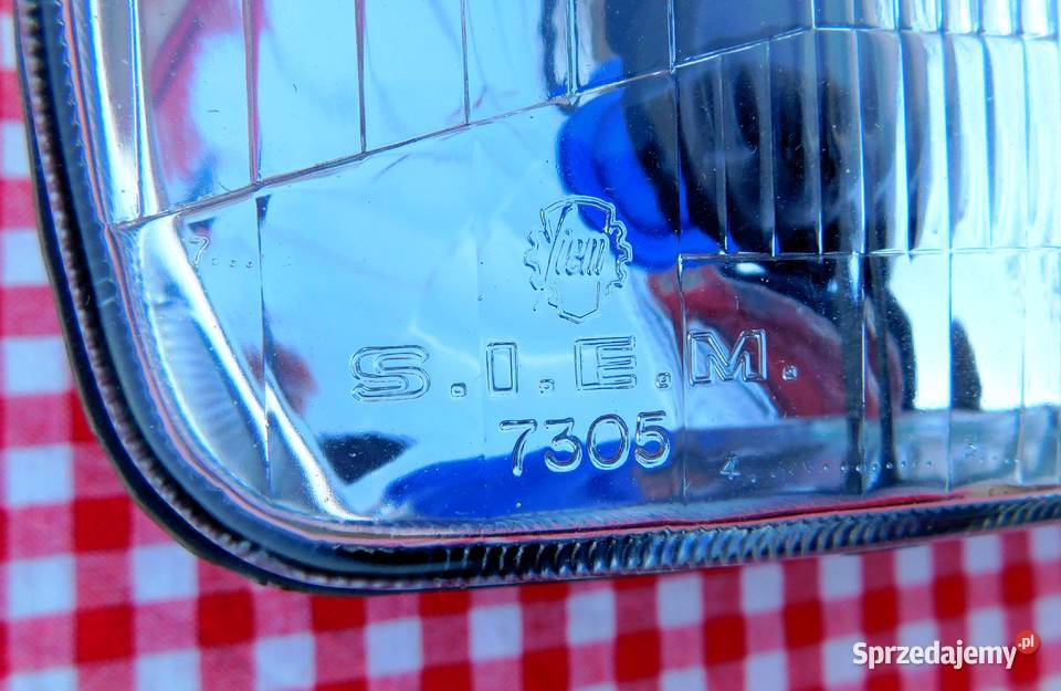 Nowe reflektory lampy przednie SIEM Fiat 126p Tarnów