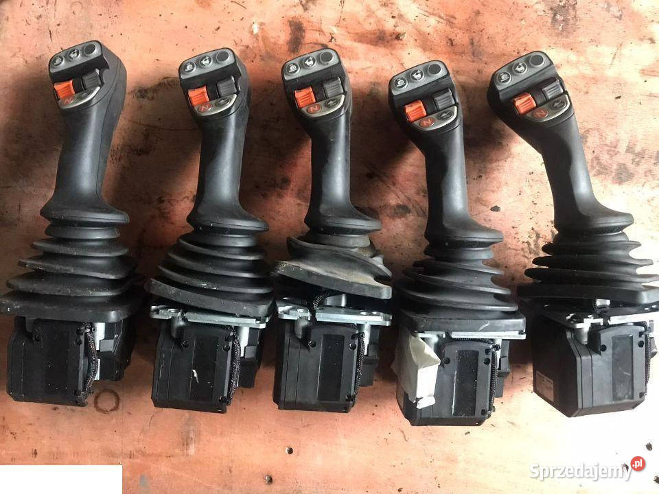 JOYSTICK DO CLAAS SCORPION 7044 Jastrzębniki sprzedam
