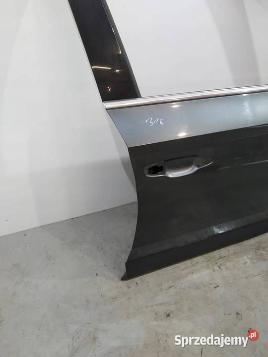 DRZWI PRAWE PRZÓD Skoda Superb III 2015