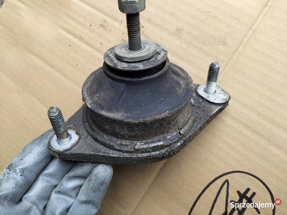 AUDI 80 B4 80B4 20 PODUSZKA SILNIKA LEWA lubelskie Kamień-Kolonia