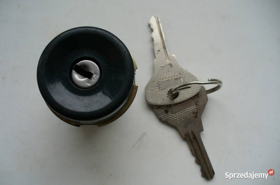 Fiat 126p stacyjka starego Lędziny